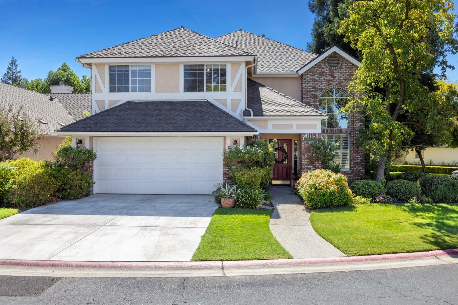 Property Photo:  2895 W Kensington Lane  CA 93711 