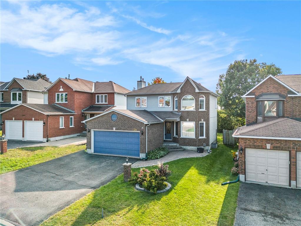 Photo de la propriété: 228 McGibbon Drive ON K2L 3Y5