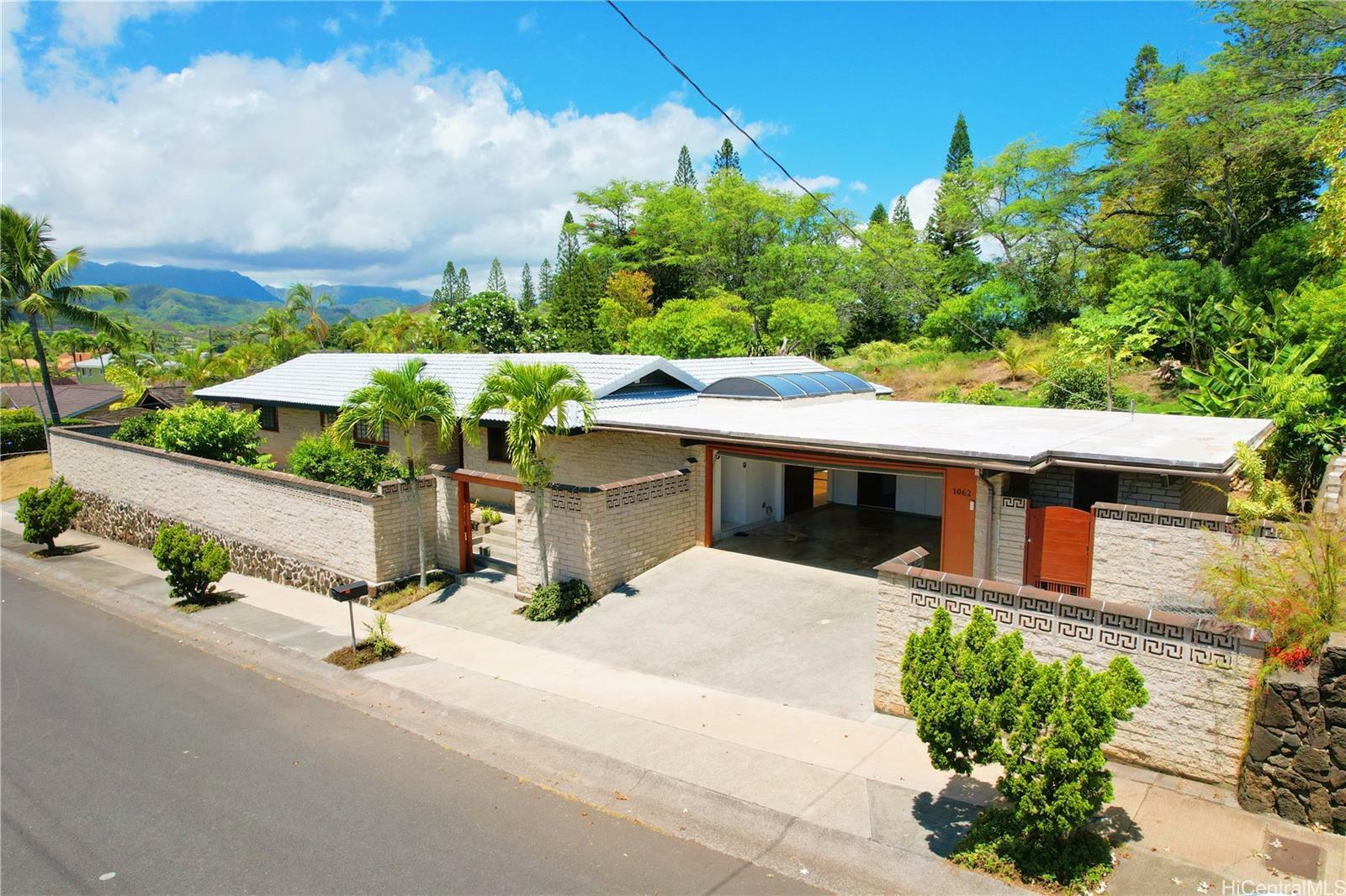 1062 Kamahele Street  Kailua HI 96734 photo