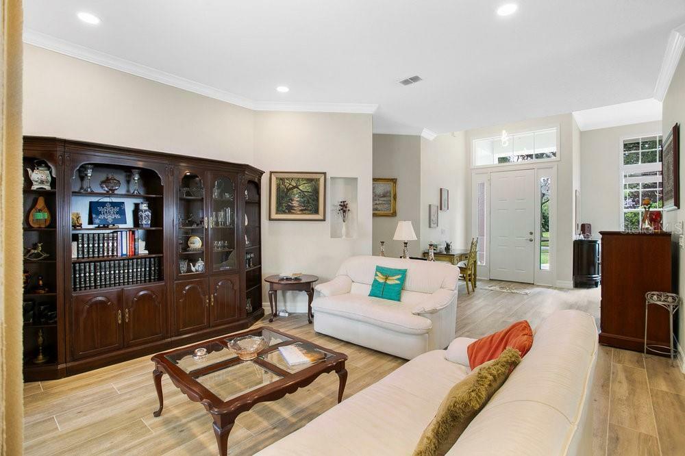 Property Photo:  831 Ashbrooke Court  FL 32746 