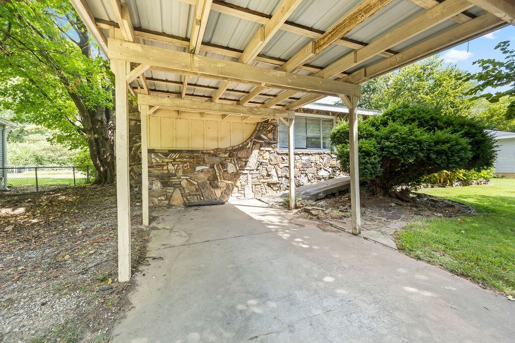 Property Photo:  2200 Dogwood Place  AR 72762 