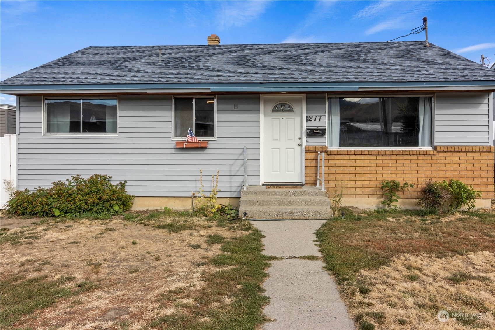 Property Photo:  217 Fuller Street  WA 98801 