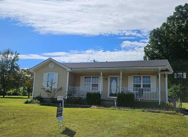 133 Village Circle  Glasgow KY 42749 photo