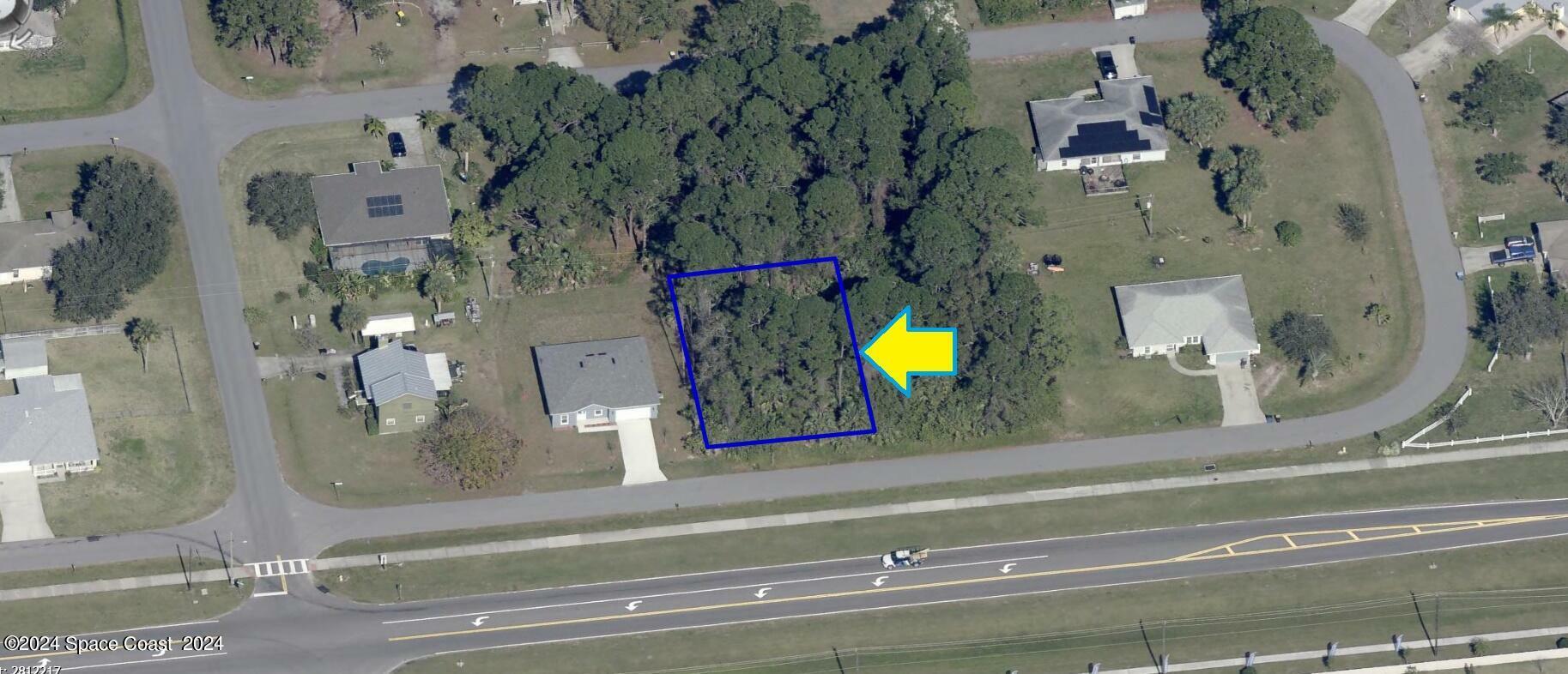 Property Photo:  1759 Missouri Road NW  FL 32907 