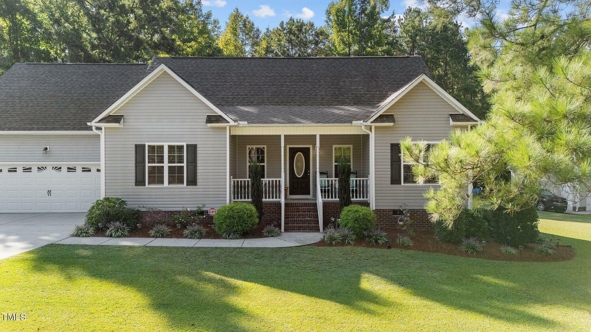 Property Photo:  325 Cross Link Drive  NC 27501 