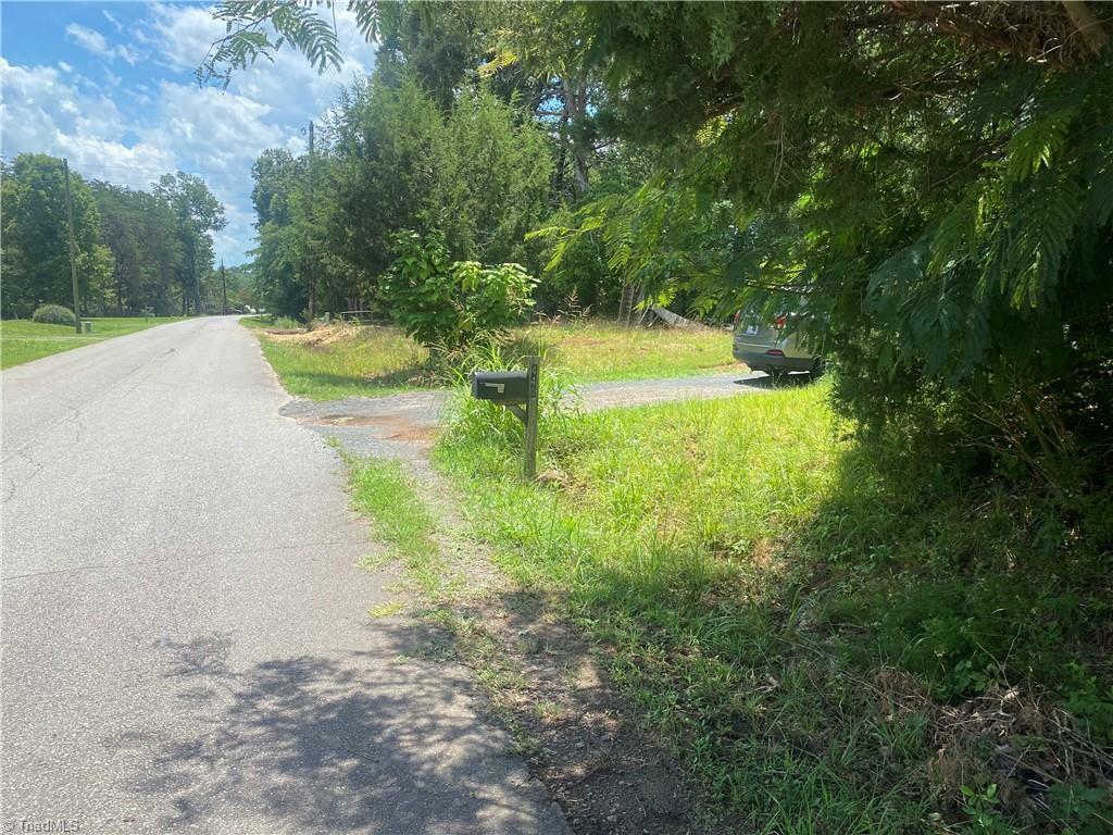 Property Photo:  440 Martinwood Road  NC 27288 