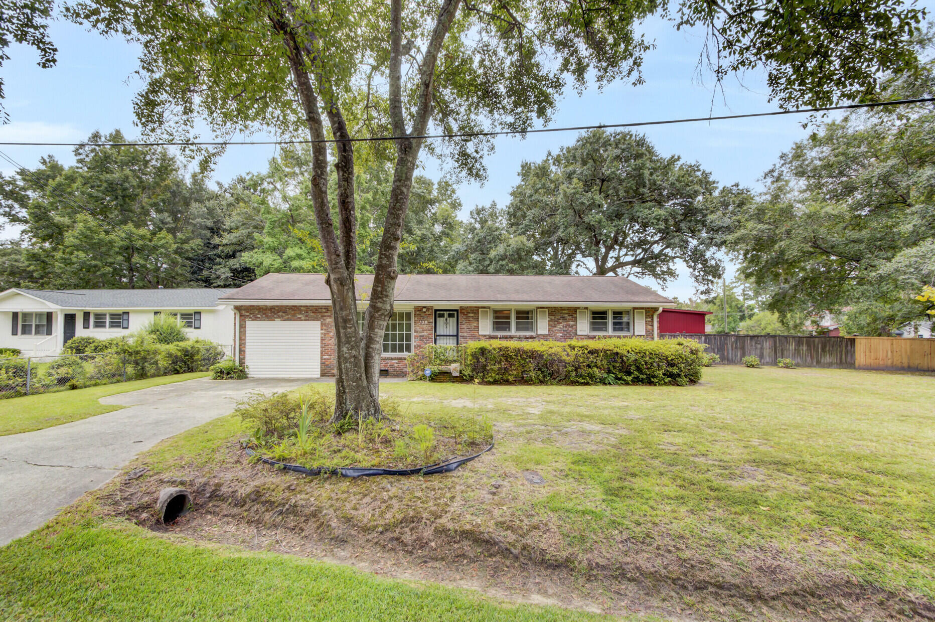 Property Photo:  108 Parish Road  SC 29445 