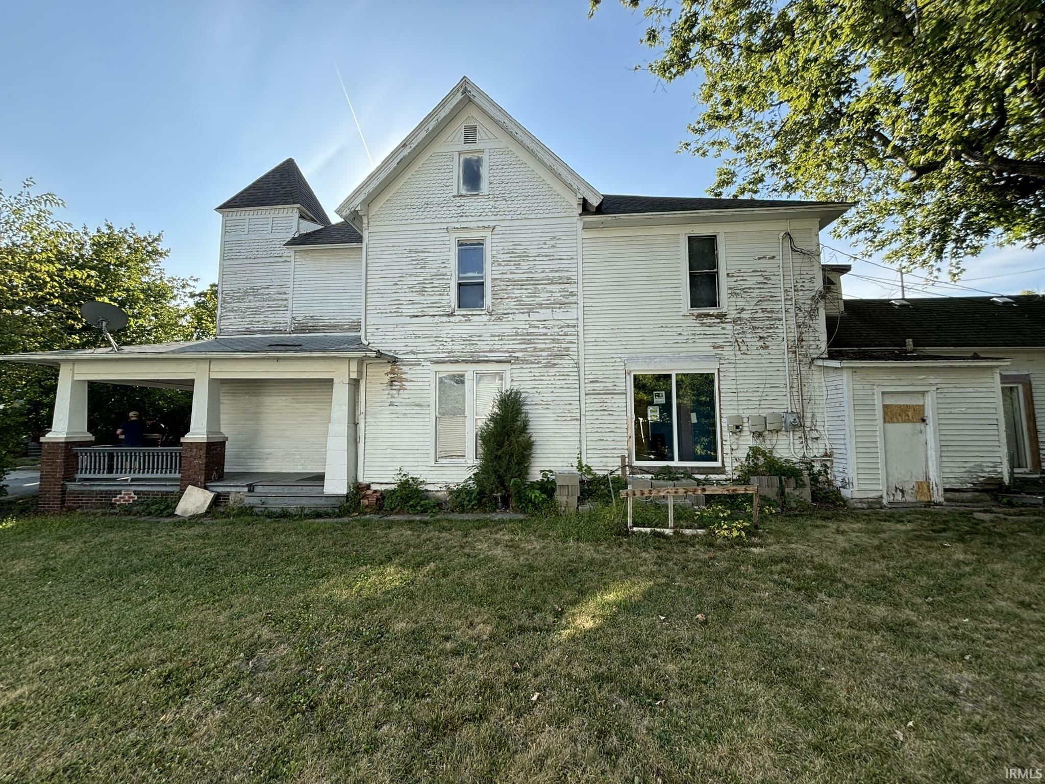 Property Photo:  930 Lincoln Avenue  IN 46807 