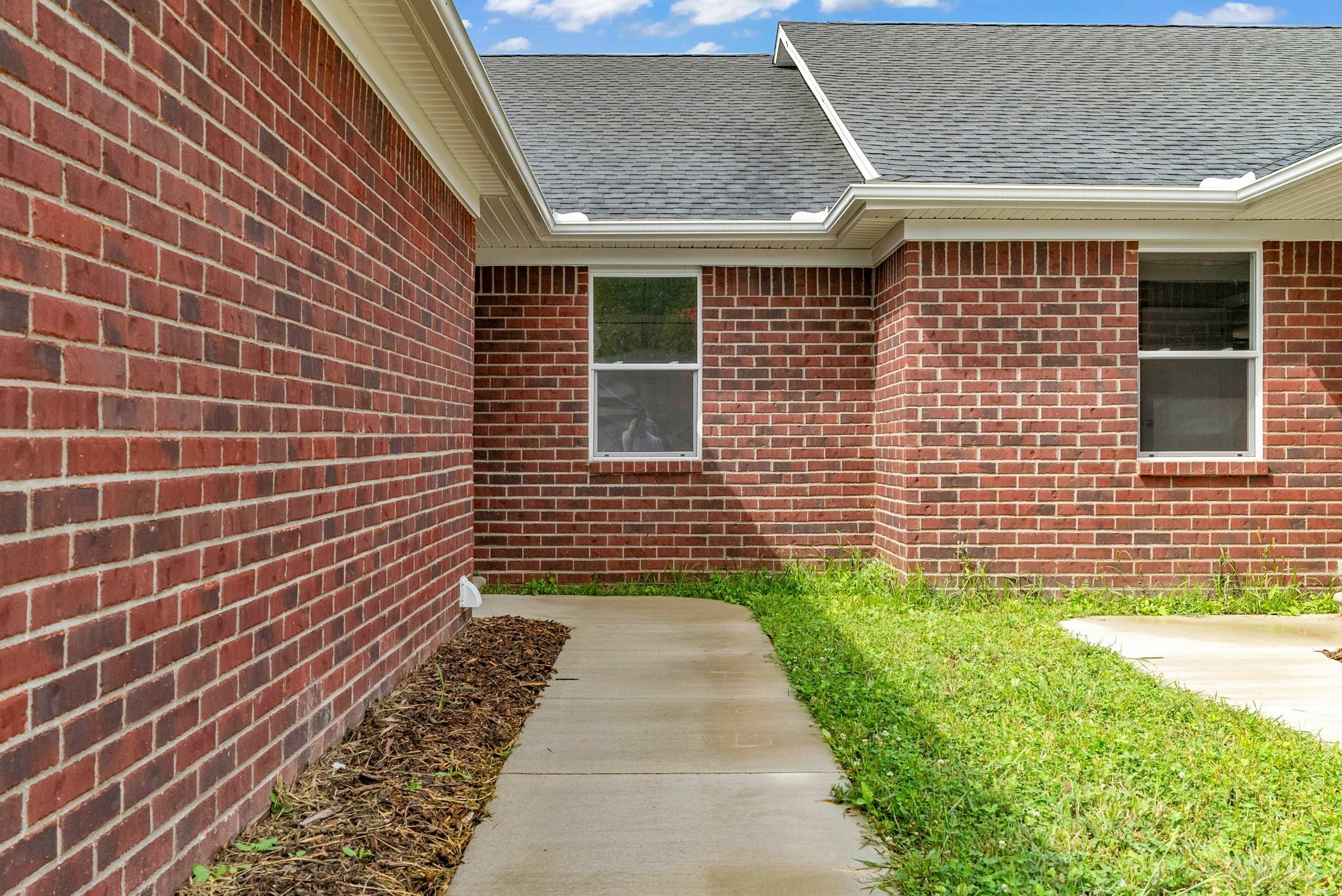 Property Photo:  303 Hidden Harbor Way  MI 48039 2832 