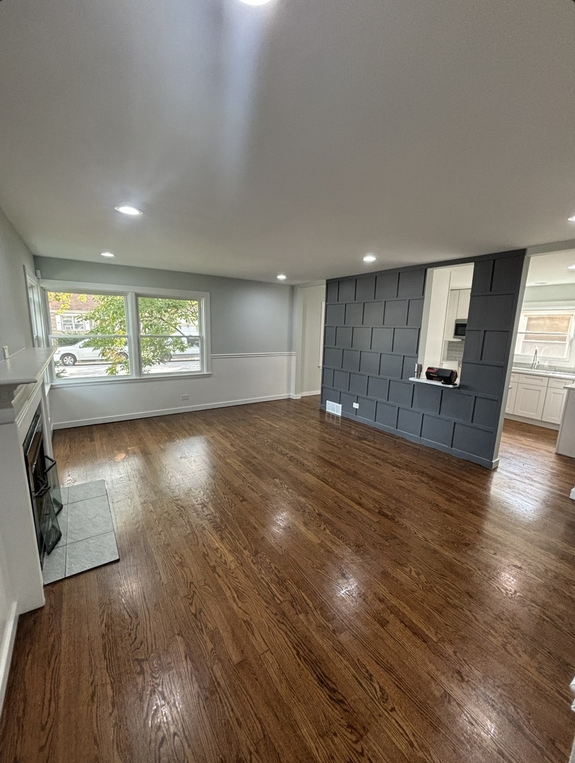 Property Photo:  14300 S Parnell Avenue  IL 60827 