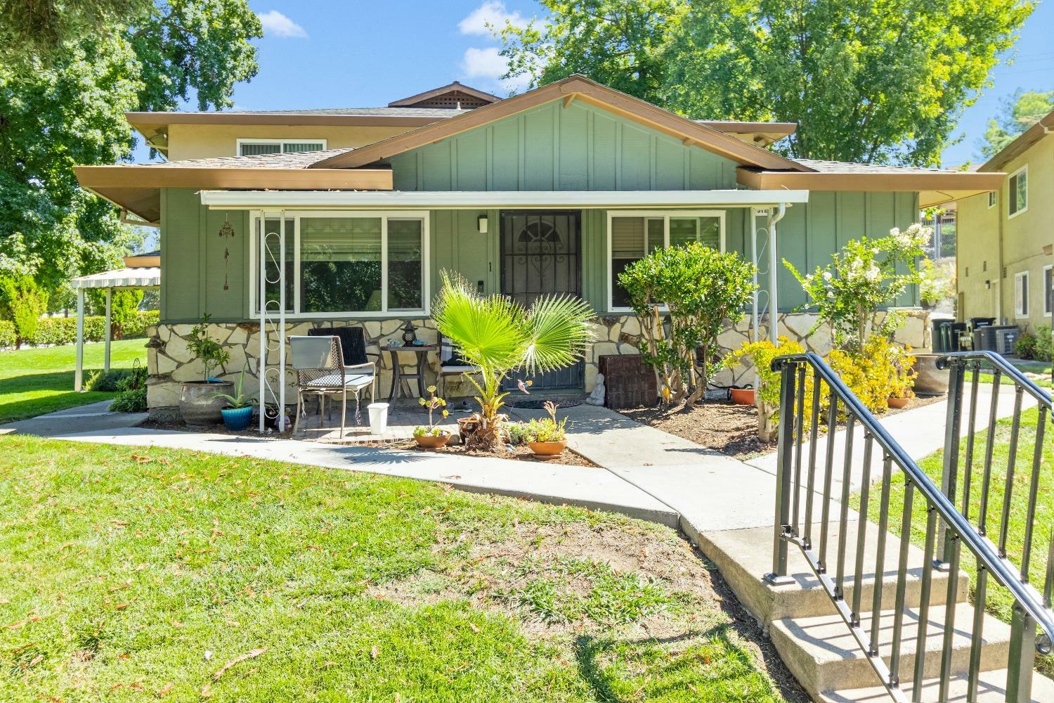 Property Photo:  5122 Rhode Island Drive 4  CA 95841 