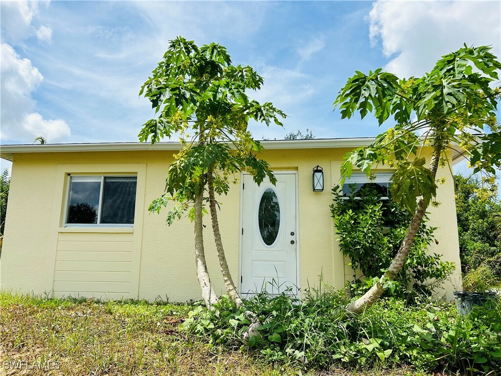 Property Photo:  5153 Hogan Street  FL 33981 