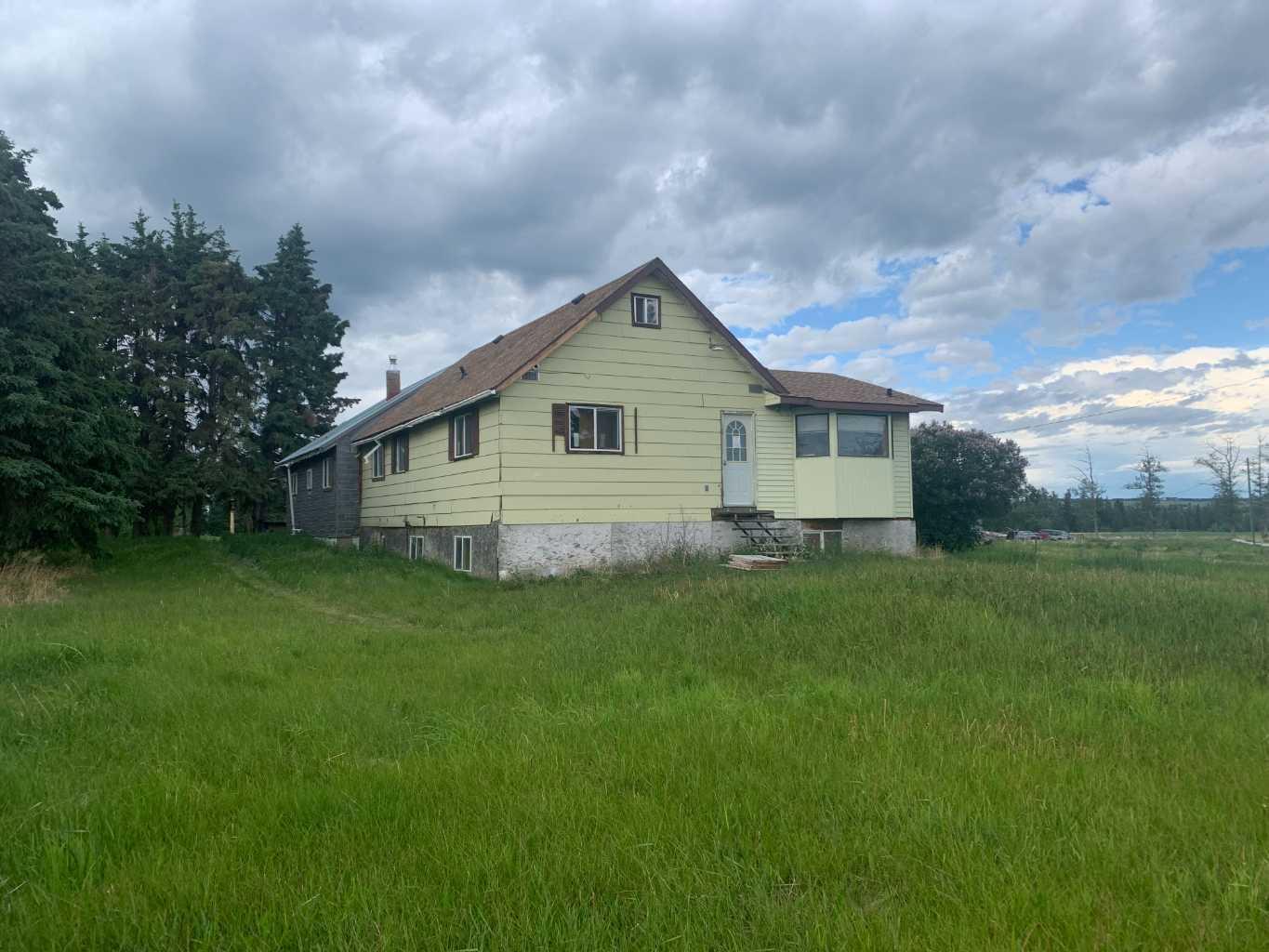 Property Photo: 41129 Range Road 30 AB T0C 0J0