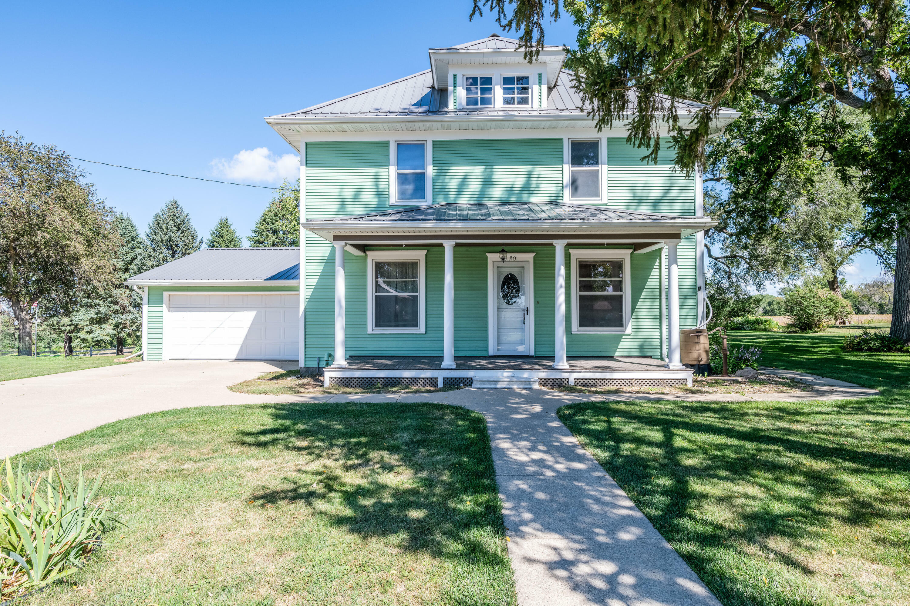 Property Photo: 2130 Park Street IA 51531