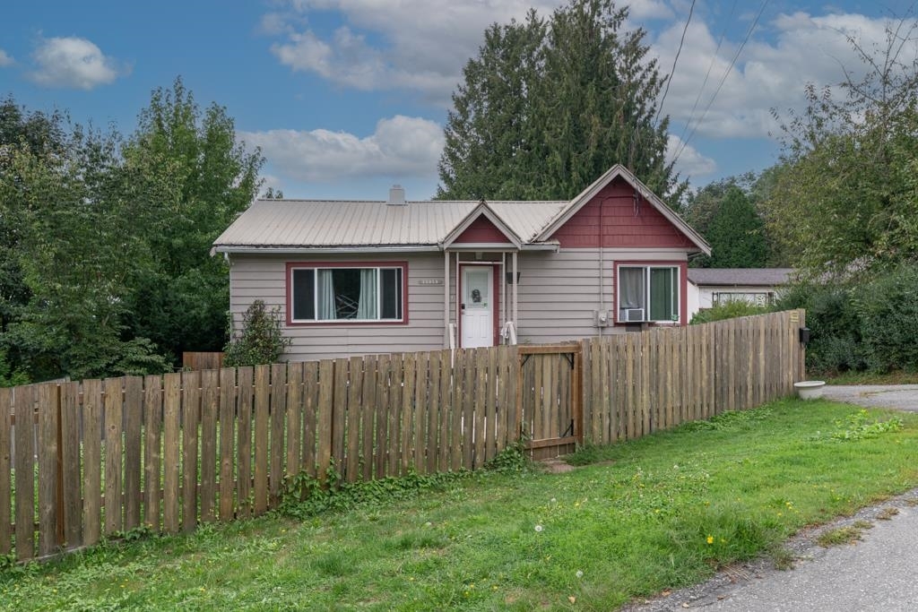 33959 McCrimmon Drive  Abbotsford BC V2S 2V2 photo
