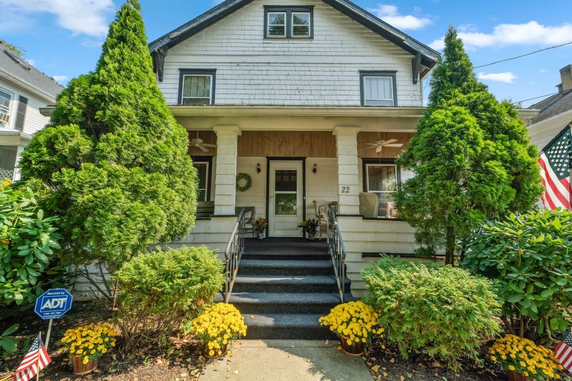 Property Photo:  22 Laurel Avenue  NY 13905 