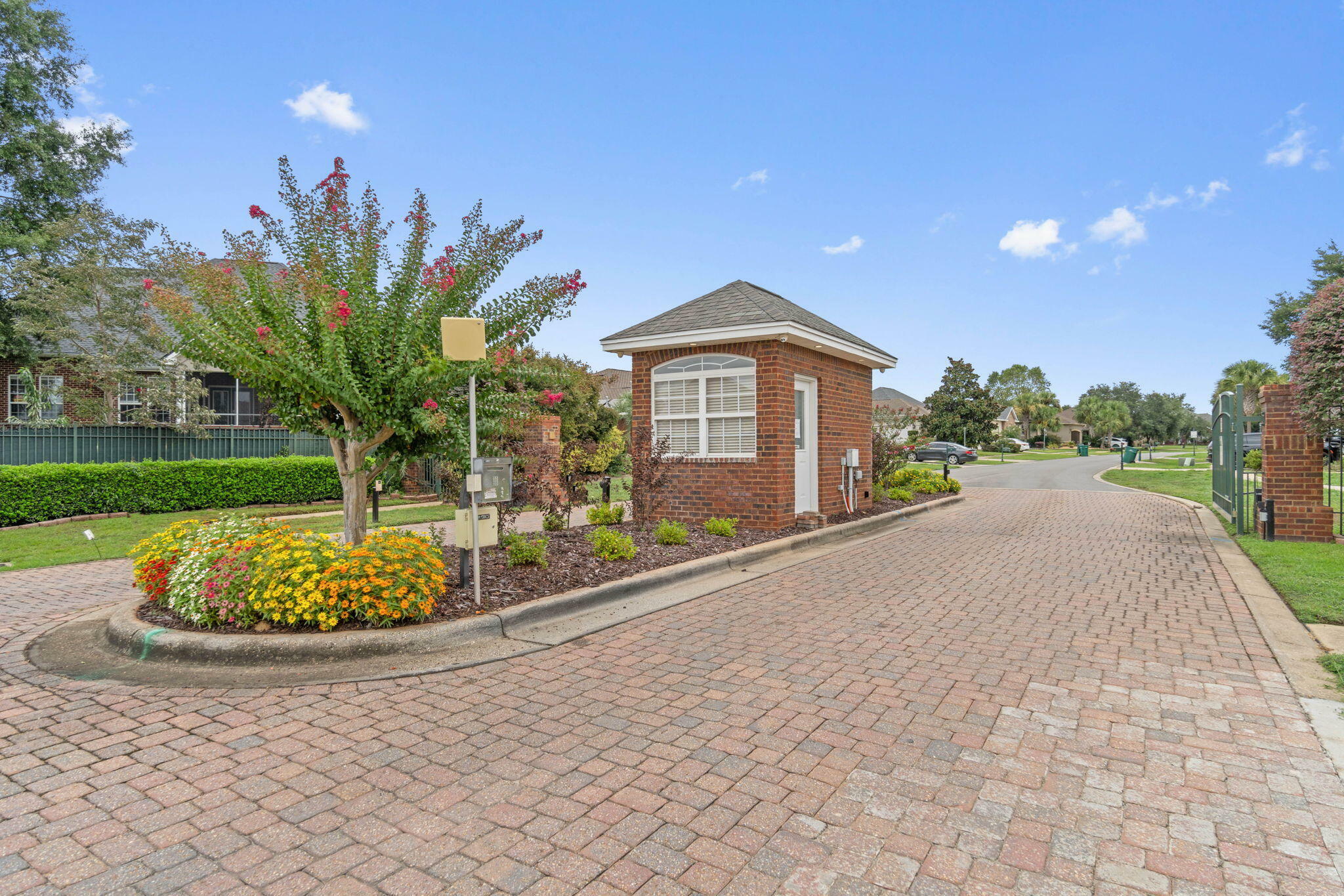 Property Photo:  4670 Chanteuse Parkway  FL 32539 