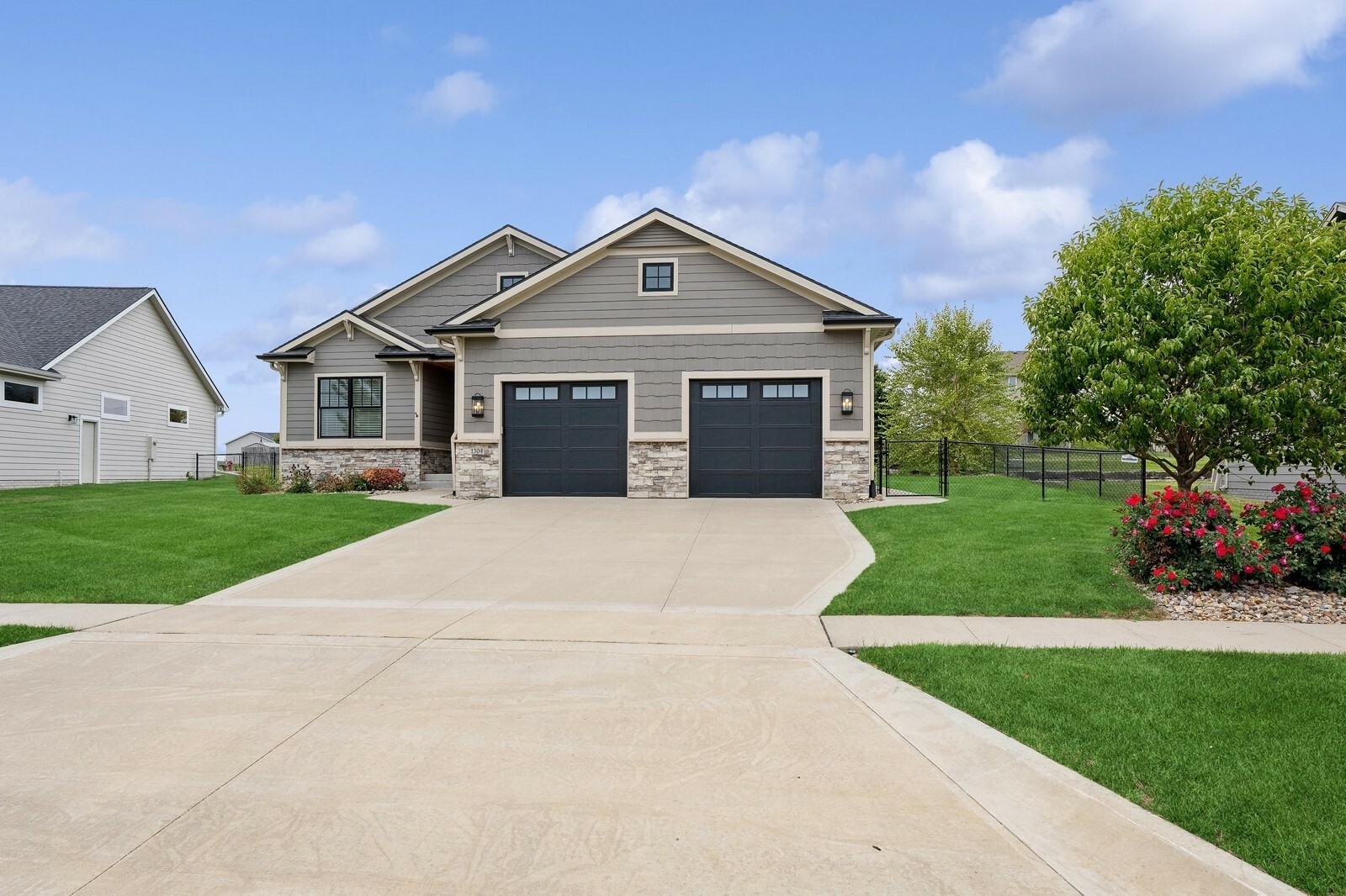 Property Photo:  1304 25th Avenue SW  IA 50009 