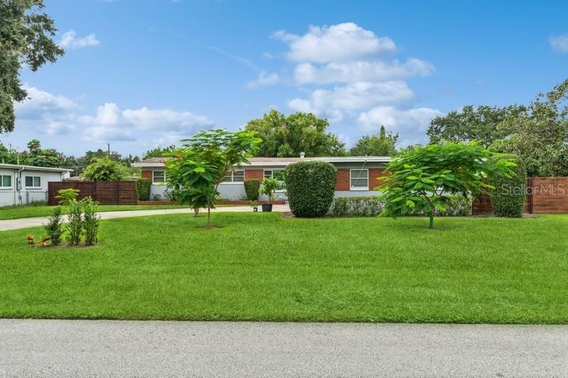 Property Photo:  500 Zimmerman Drive  FL 32839 