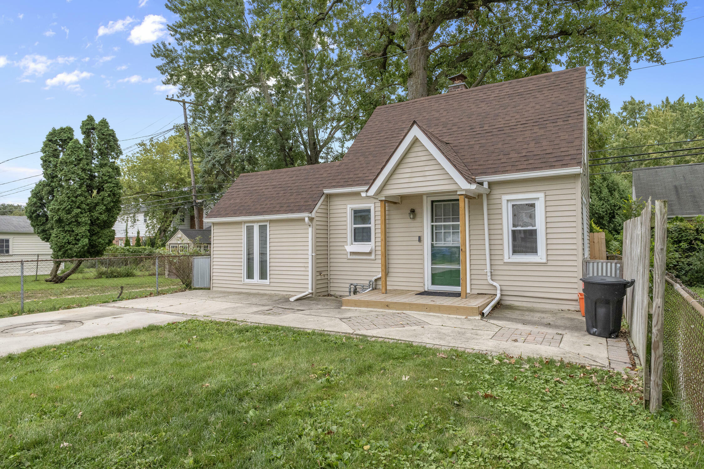 Property Photo:  20380 Hollywood Street  MI 48225 