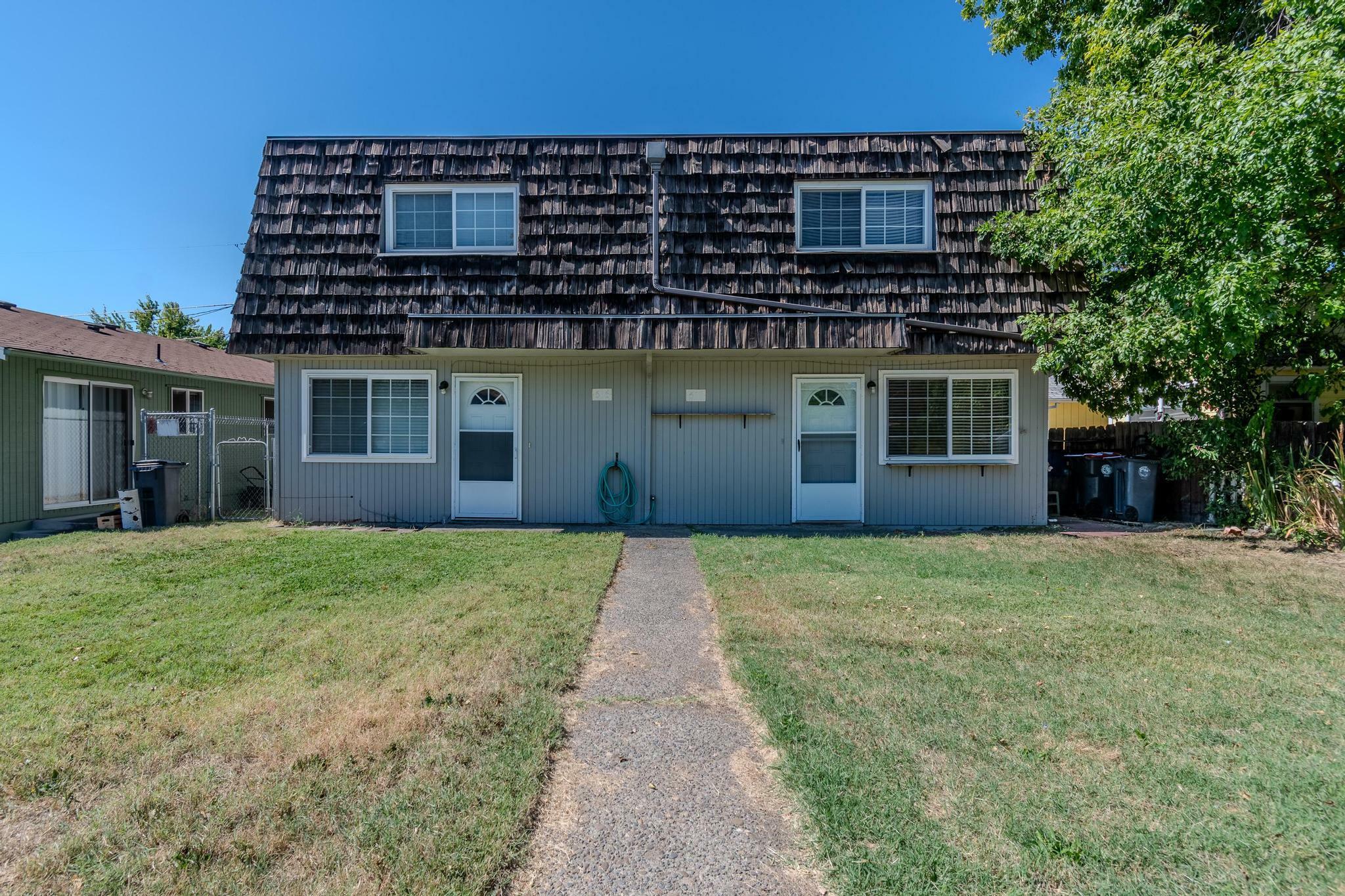 515/517 Effie Street  Medford OR 97504 photo