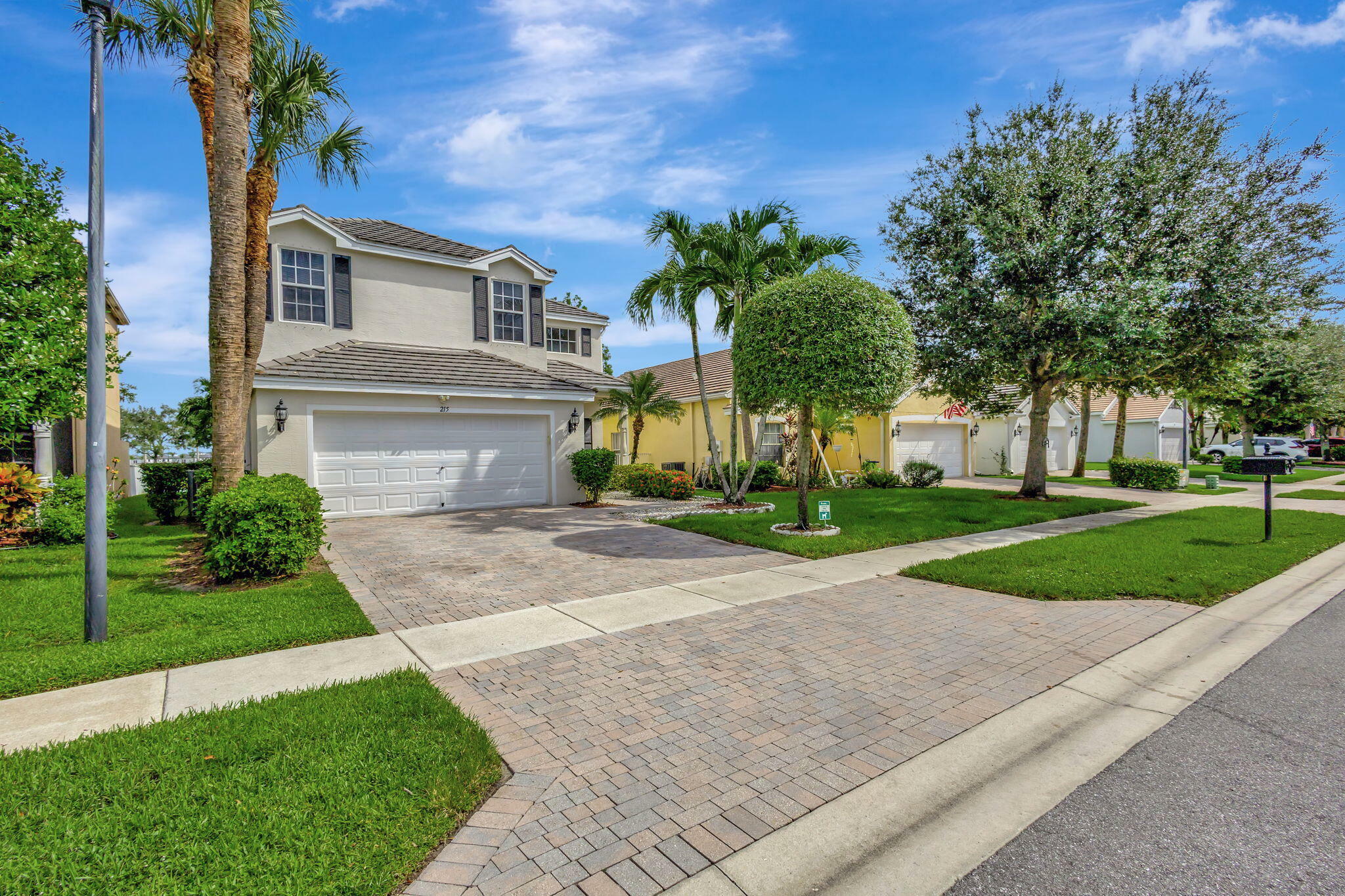 Property Photo:  215 Berenger Walk  FL 33414 