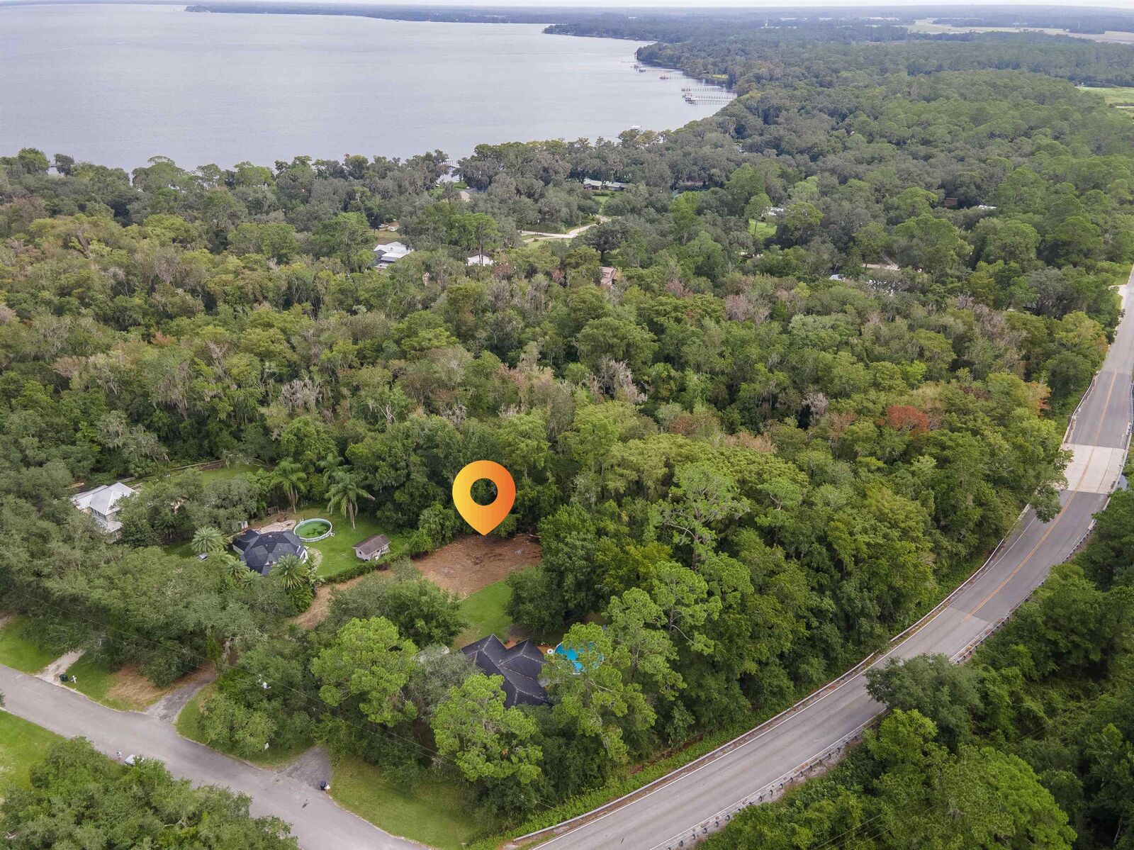 Property Photo: 102 Orange Tree Road FL 32131