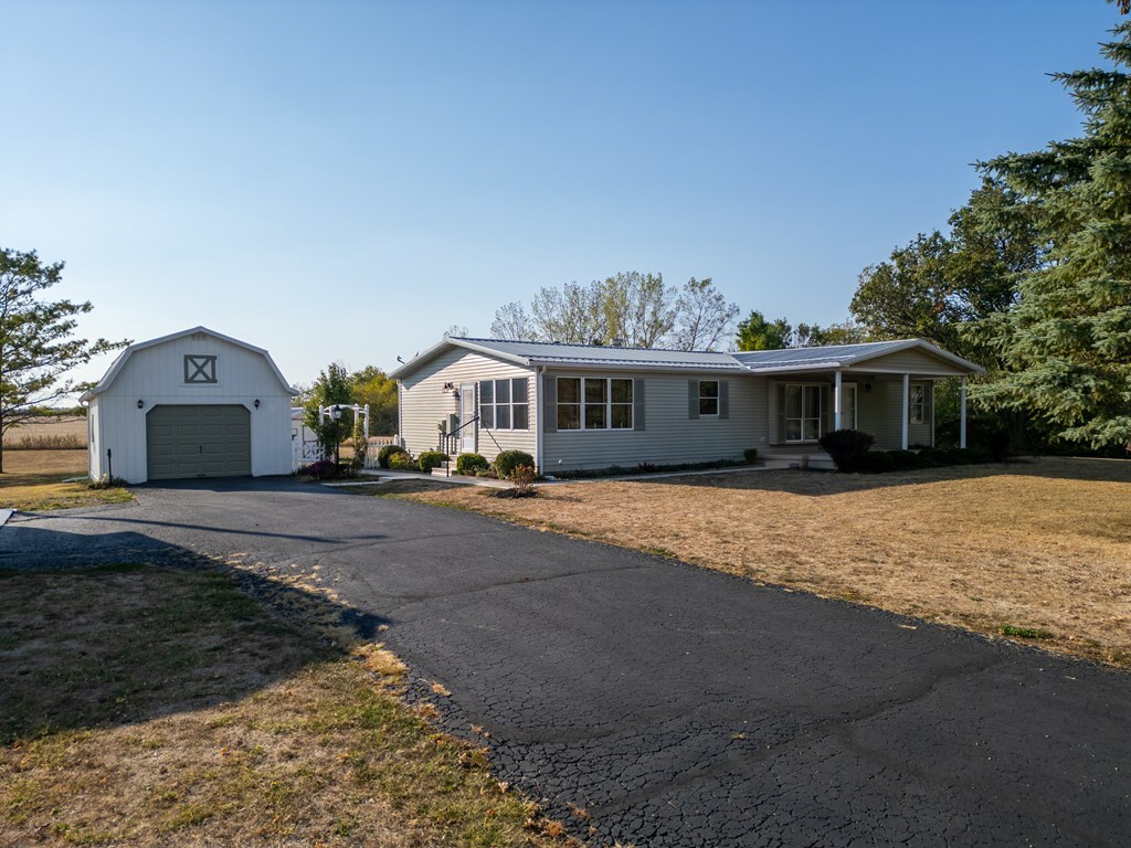 Property Photo:  23585 Mouser Road  OH 43145 