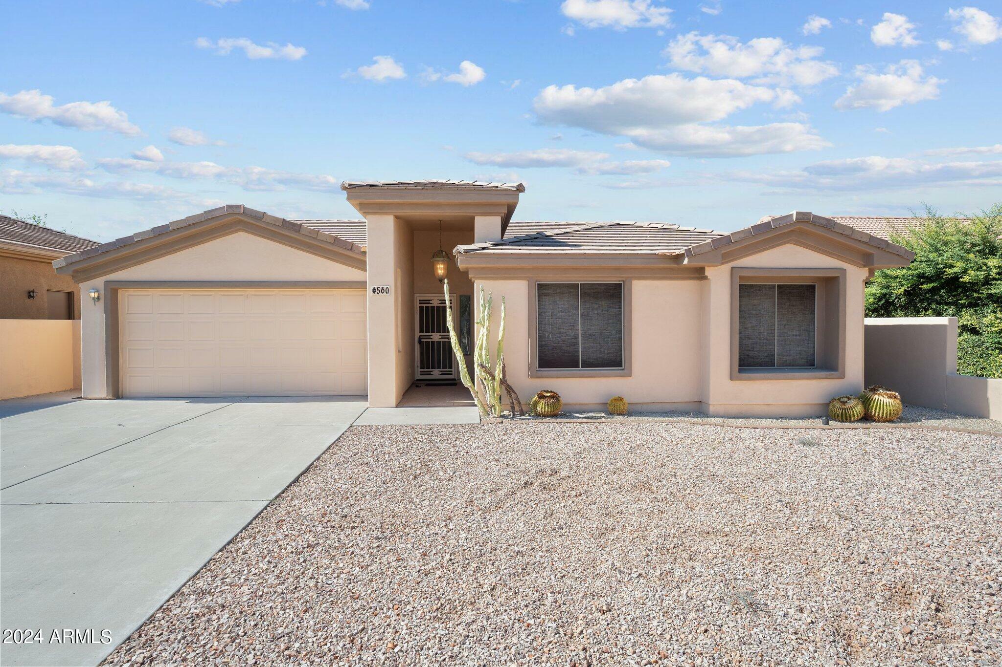 Property Photo:  560 S Lincoln Street  AZ 85390 