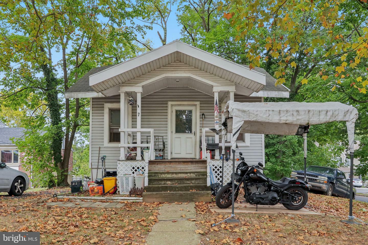 Property Photo:  7 McKinley Avenue  PA 19074 