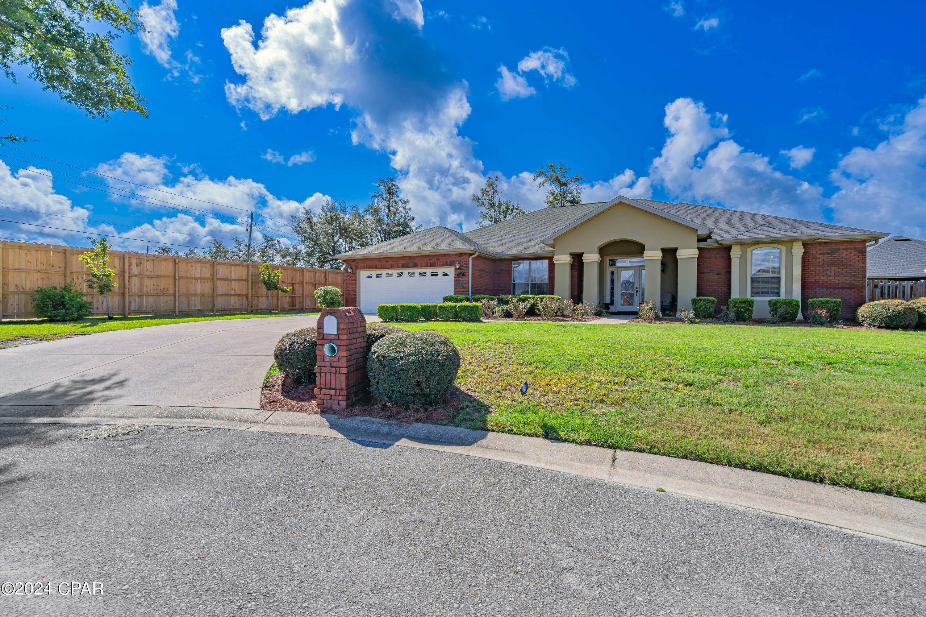 Property Photo:  3401 Hillcrest Drive  FL 32405 