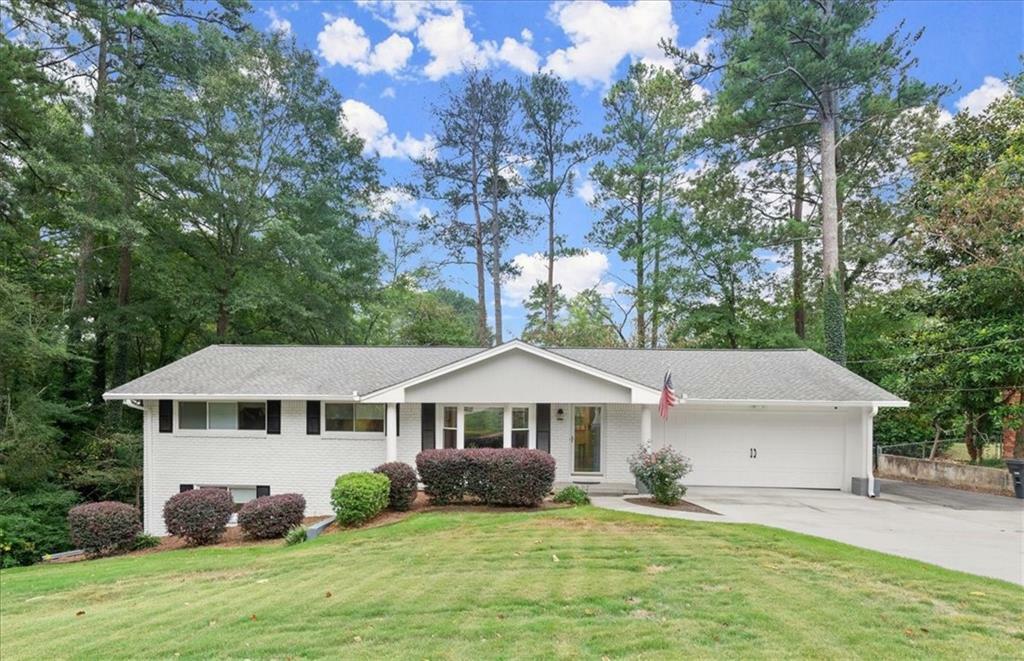 Property Photo:  2604 Sunny Lane SE  GA 30067 