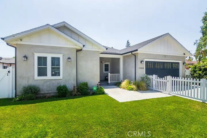 Property Photo:  12554 Collins Street  CA 91607 