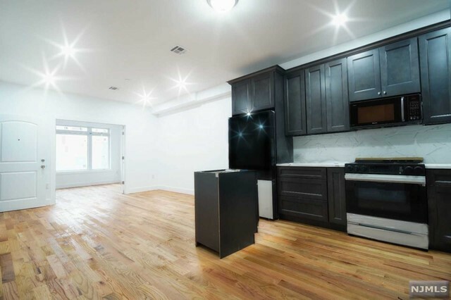 Property Photo:  1402 9th Street  NJ 07047 