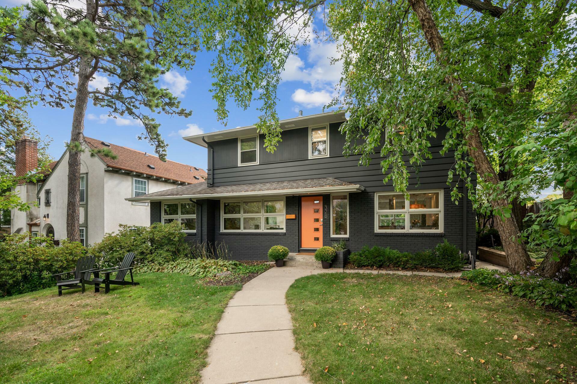 Property Photo:  325 Longview Terrace  MN 55419 