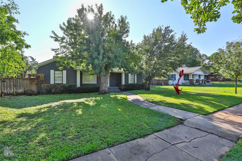 Property Photo:  533 Sayles Boulevard  TX 79605 