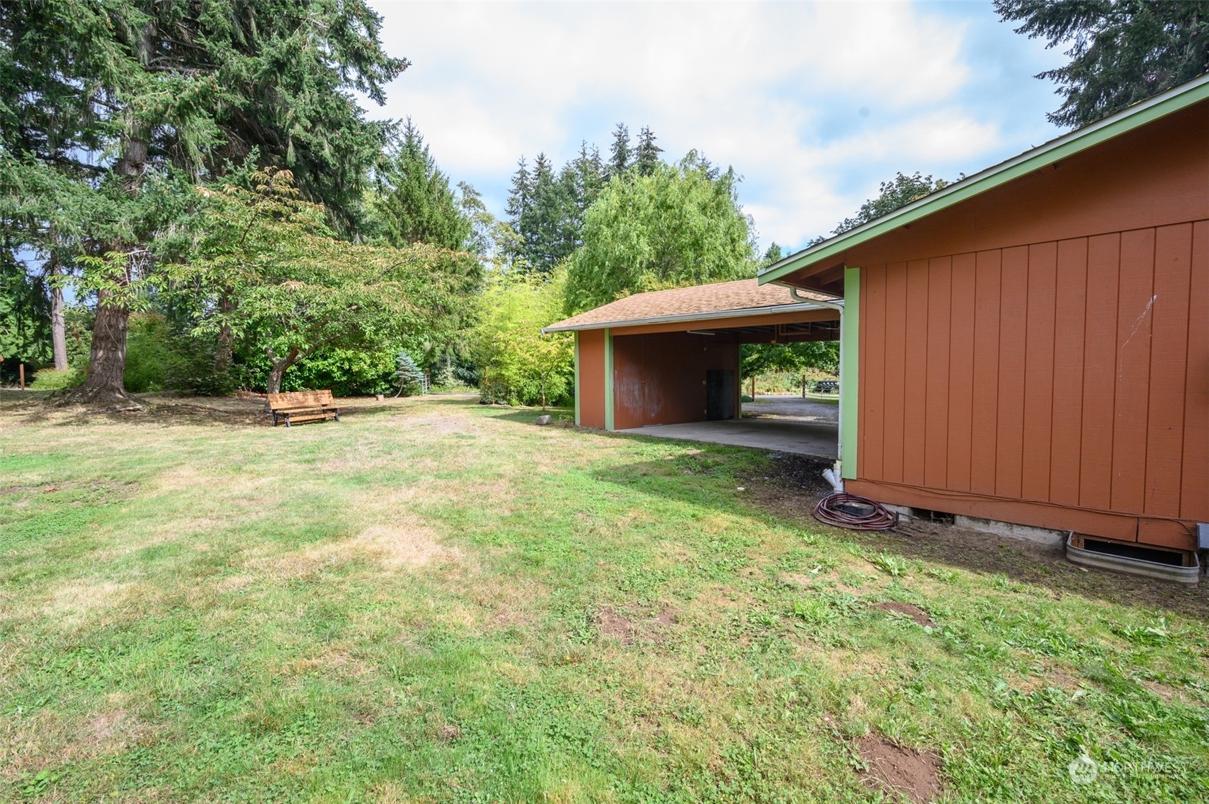 Property Photo:  22425 Melchert Way SW  WA 98070 