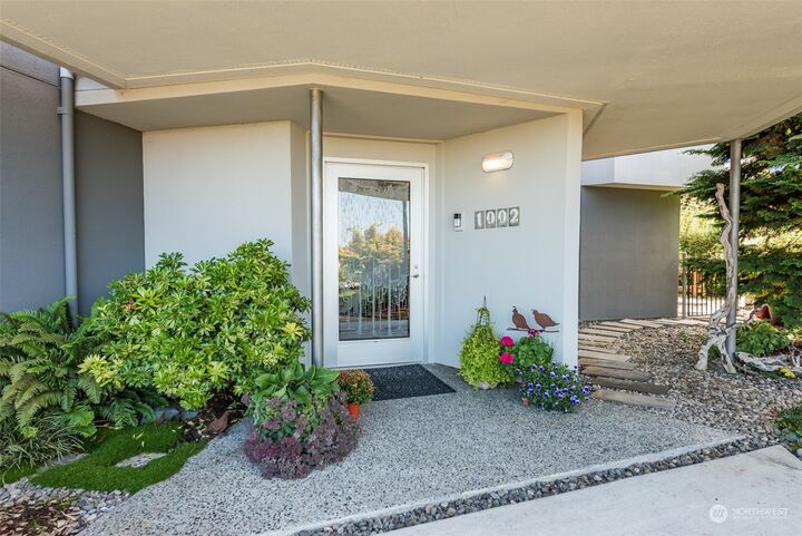 Property Photo: 1002 Strait View Dr WA 98362