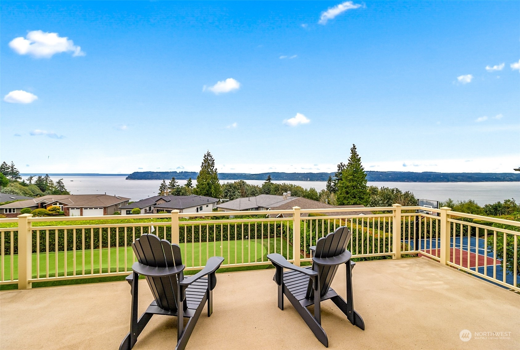 Property Photo:  8412  Naketa Lane  WA 98275 