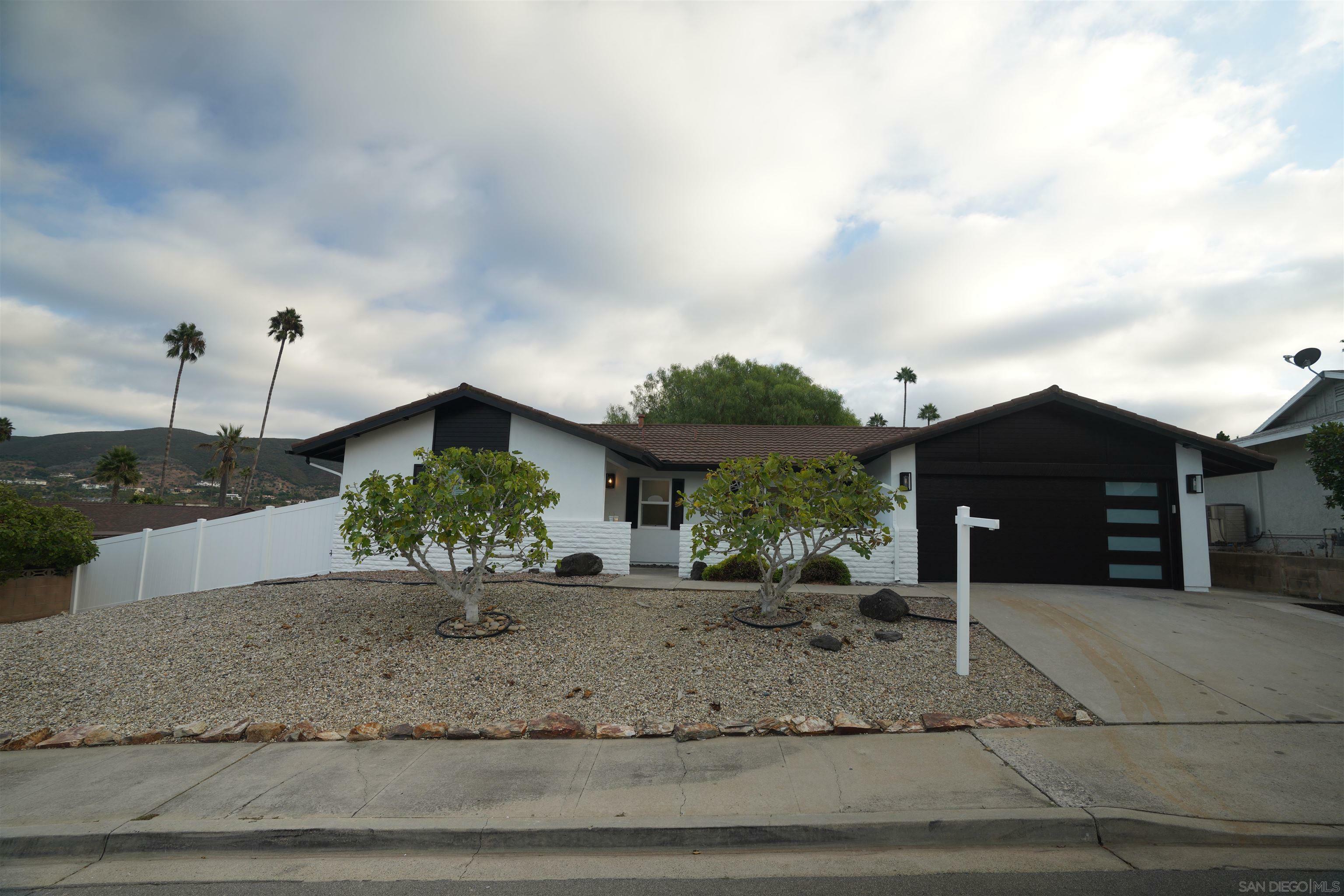 1653 La Flora Dr  San Marcos CA 92078 photo