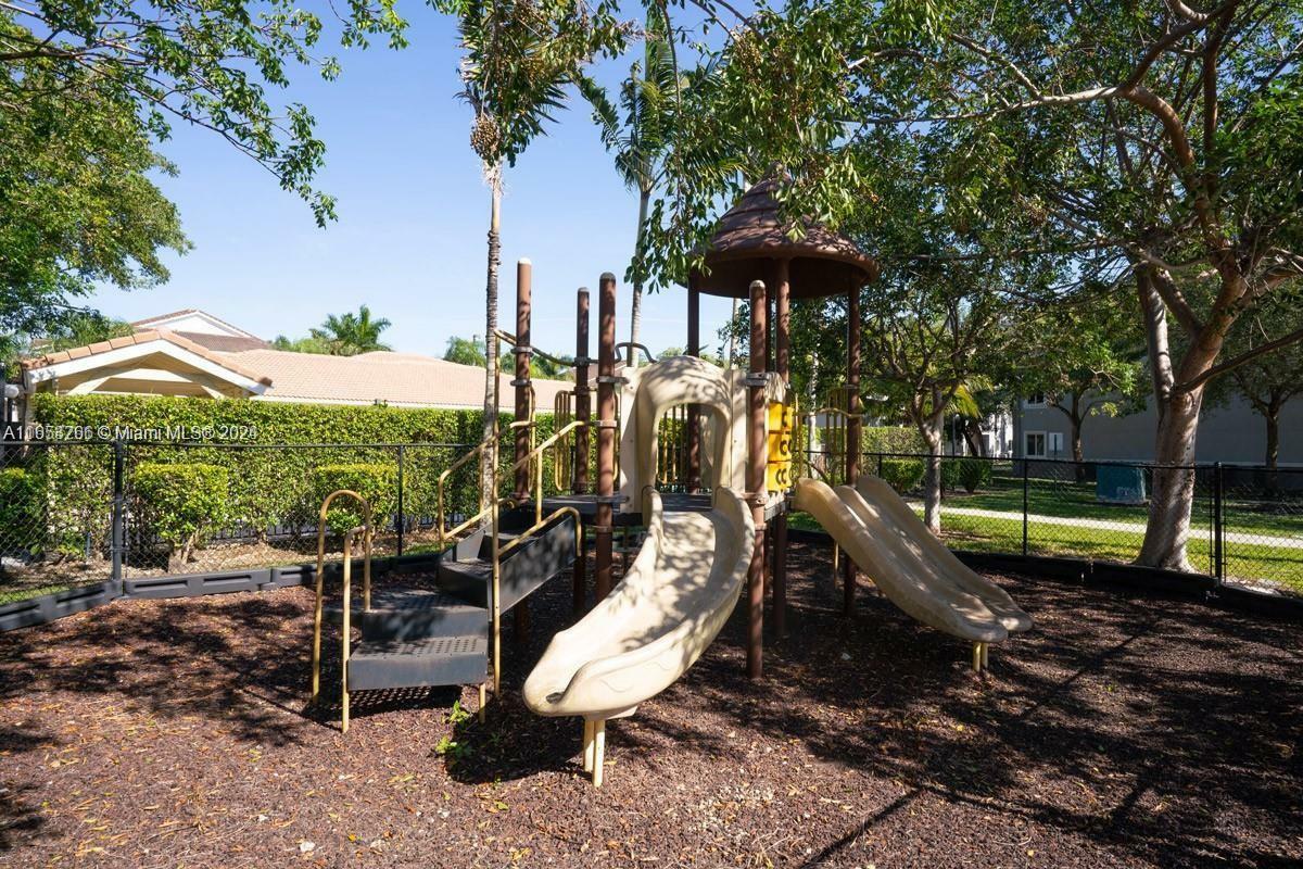 Property Photo:  15440 SW 284th St 5206  FL 33033 