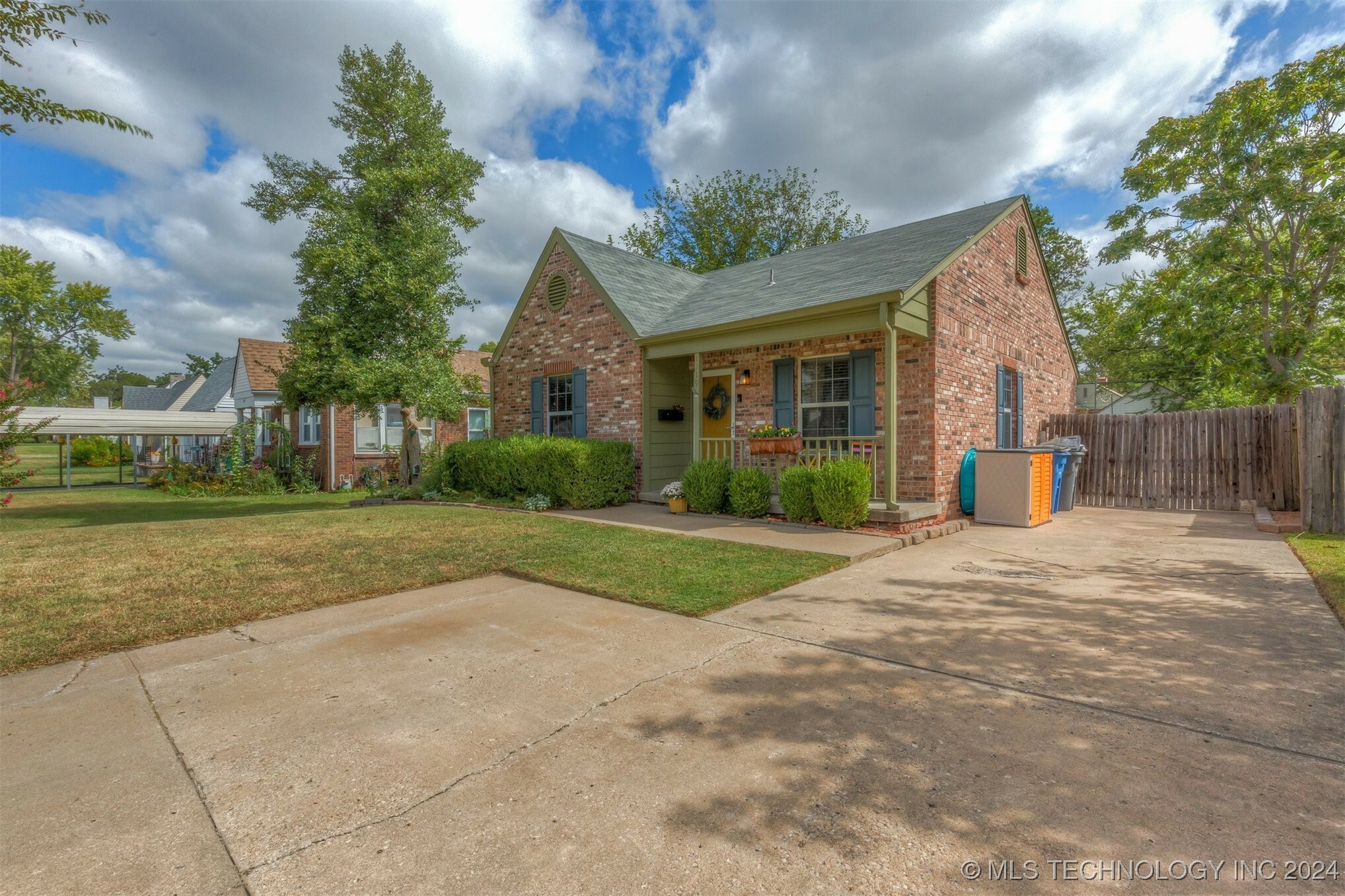 Property Photo:  1219 S Richmond Avenue  OK 74112 