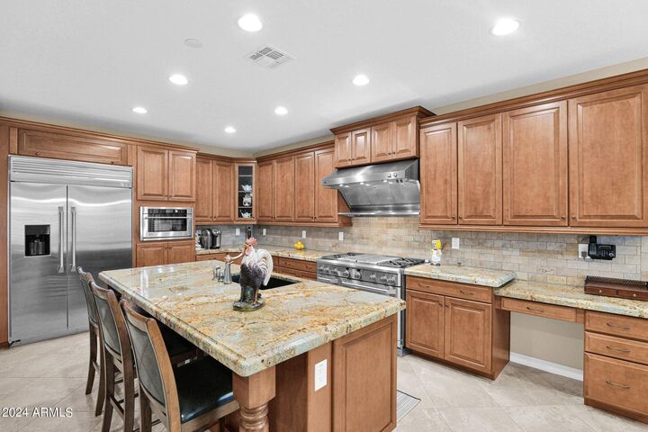 Property Photo: 1324 W Dove Tree Avenue AZ 85140