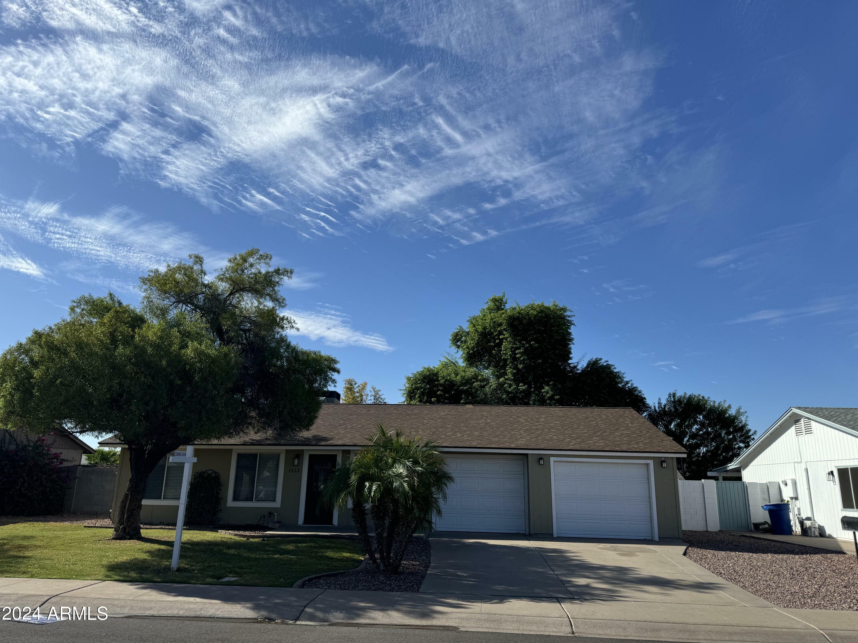 Property Photo:  1513 W Comstock Drive  AZ 85224 