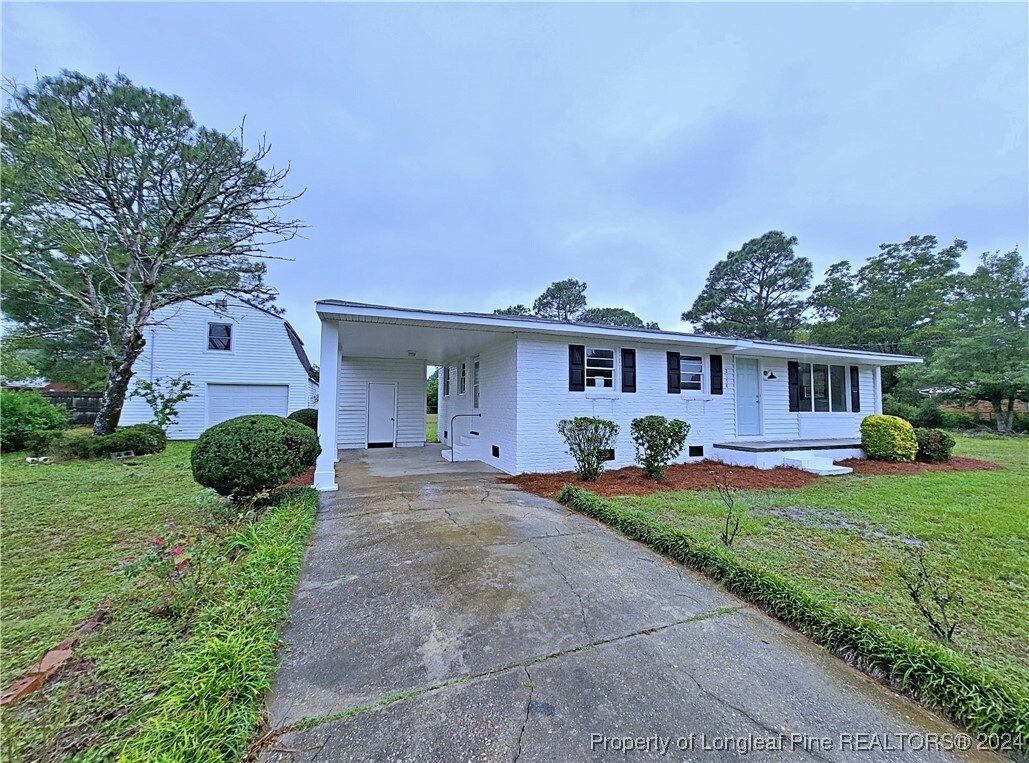 Property Photo:  2138 Dillon Drive  NC 28306 