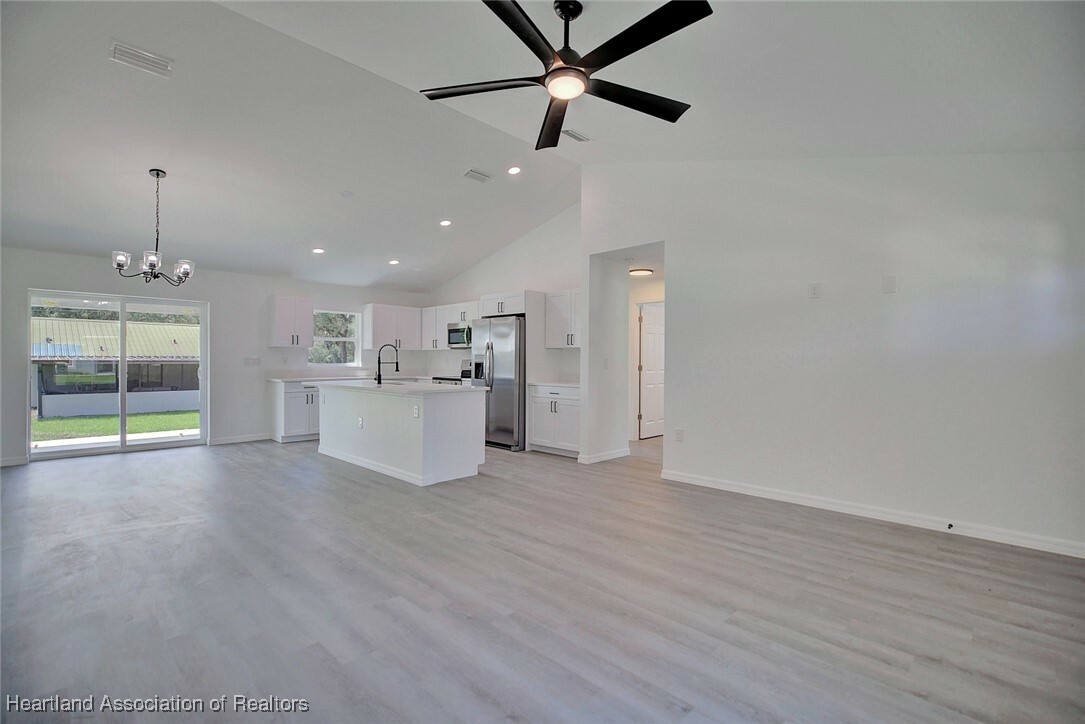 Property Photo:  2731 W Albatross Road  FL 33825 