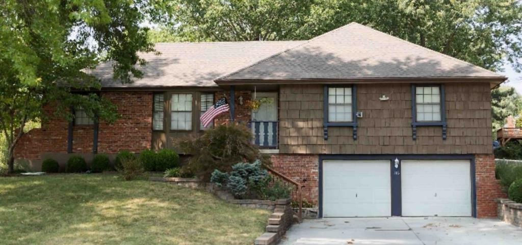 Property Photo:  416 SW Sunset Drive  MO 64081 