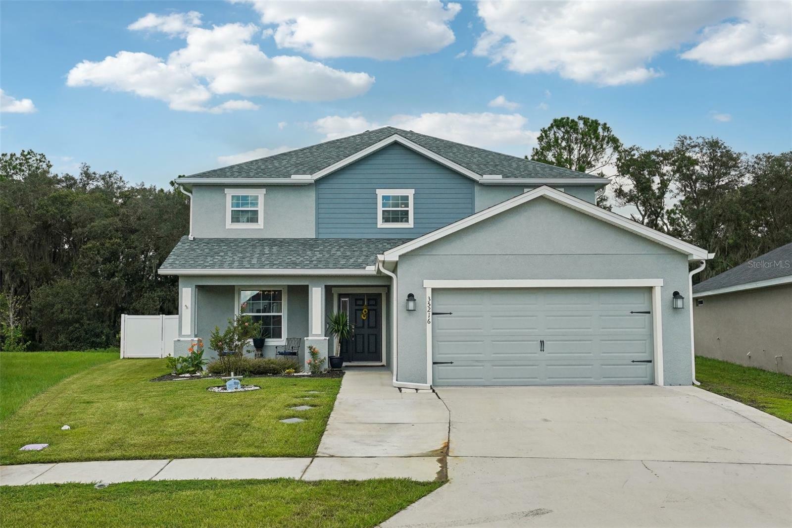 Property Photo:  35216 Crescent Creek Drive  FL 33541 