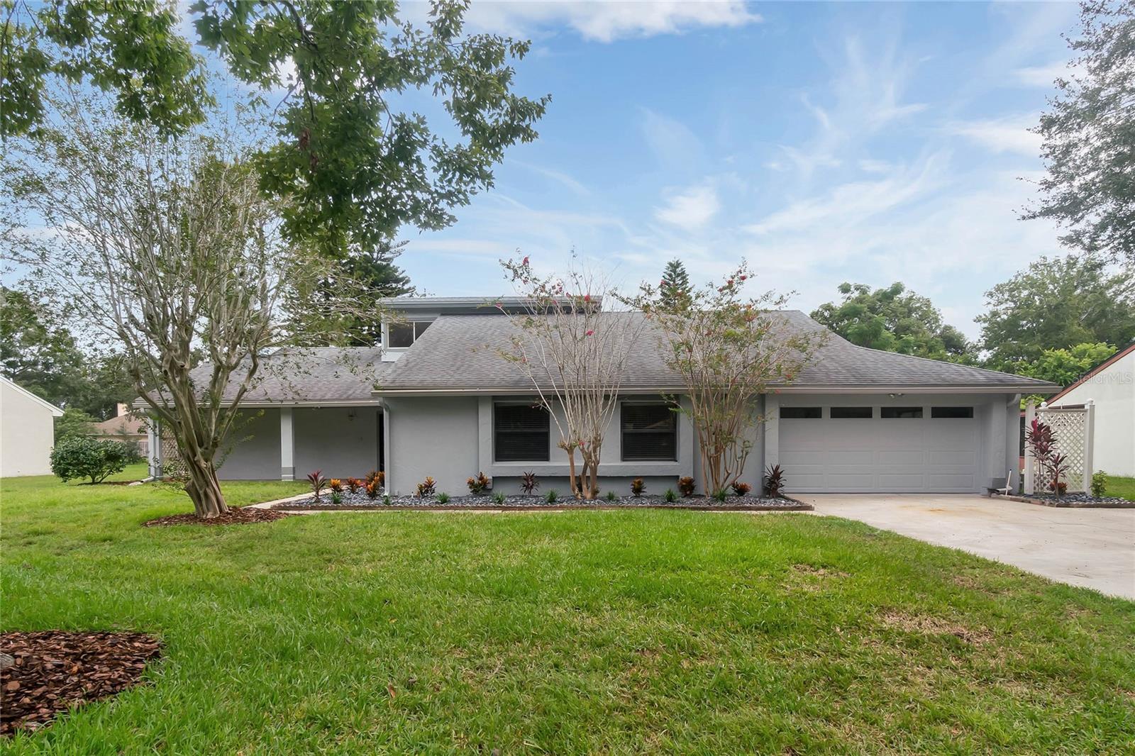 Property Photo: 7525 Pinemount Drive FL 32819