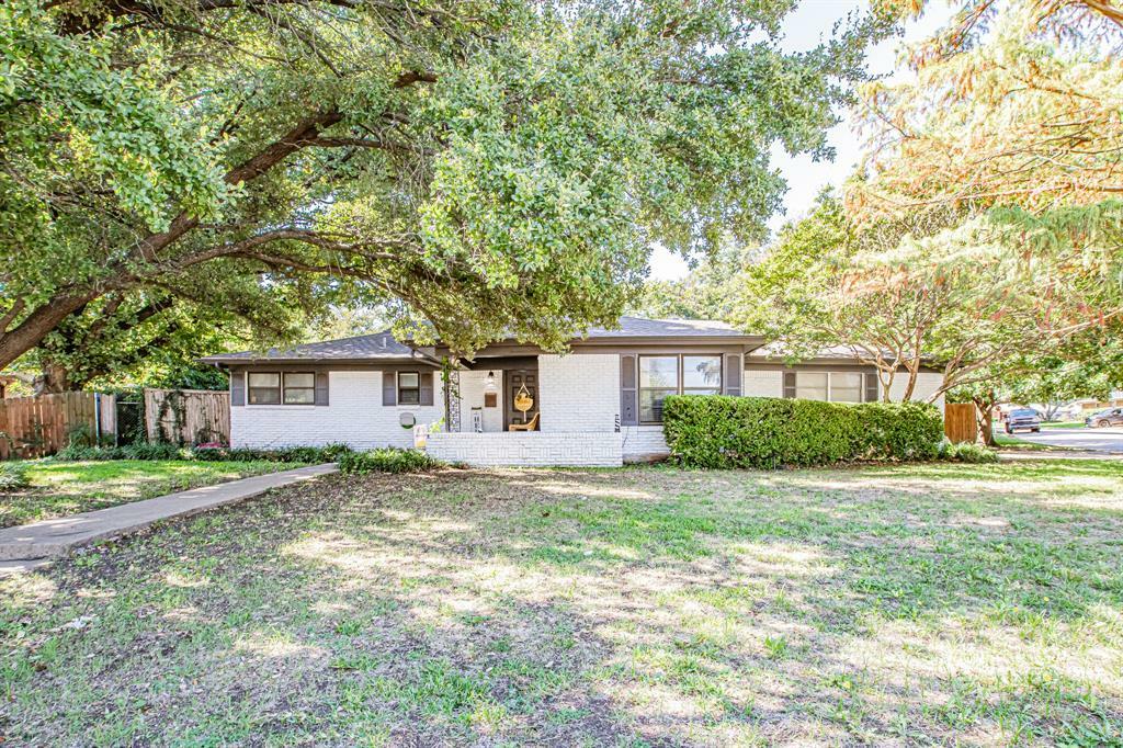 5845 Wales Avenue  Fort Worth TX 76133 photo